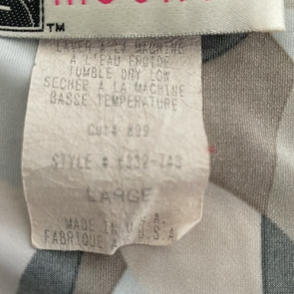 Maternity Faux Wrap v-neck long sleeve top tie back waist- Large - Picture 8 of 8